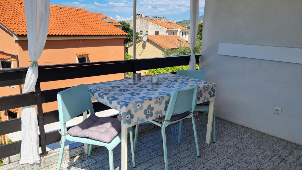 Apartman Dado Крес Екстериор снимка